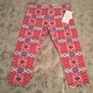 ⚜️ NWT Intro Love The Fit Capri Leggings